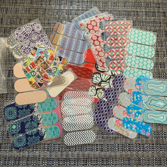 Jamberry Nail Wraps, Largest 6 sizes, Over 600 individual from Original Sheets - Picture 3 of 13